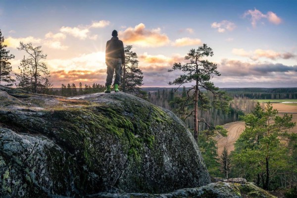 kommunikaatiopalveluiden keskittäminen